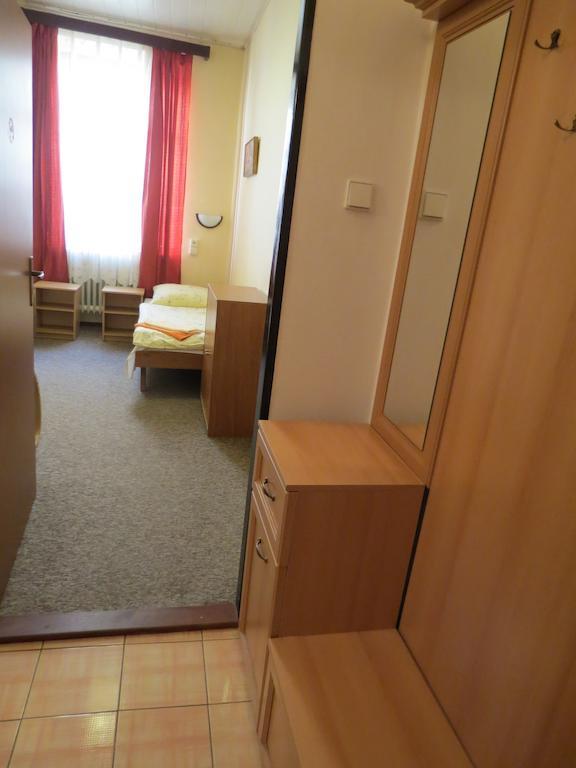 Hotel Cesky Dvur Beroun  Cameră foto